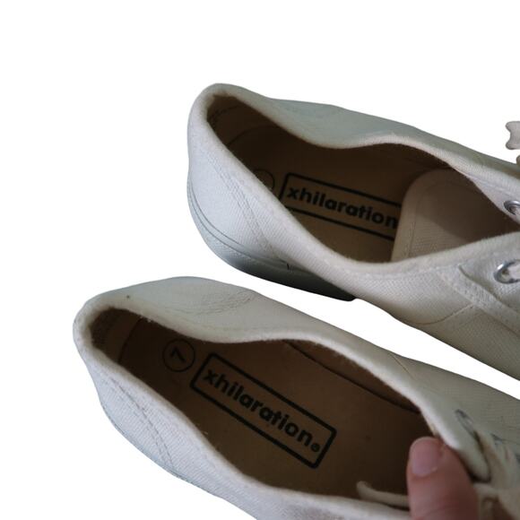 Xhilaration Womens Y2K Chunky Platform Canvas Sneakers Size 7 Off White Lace Up - Picture 8 of 10